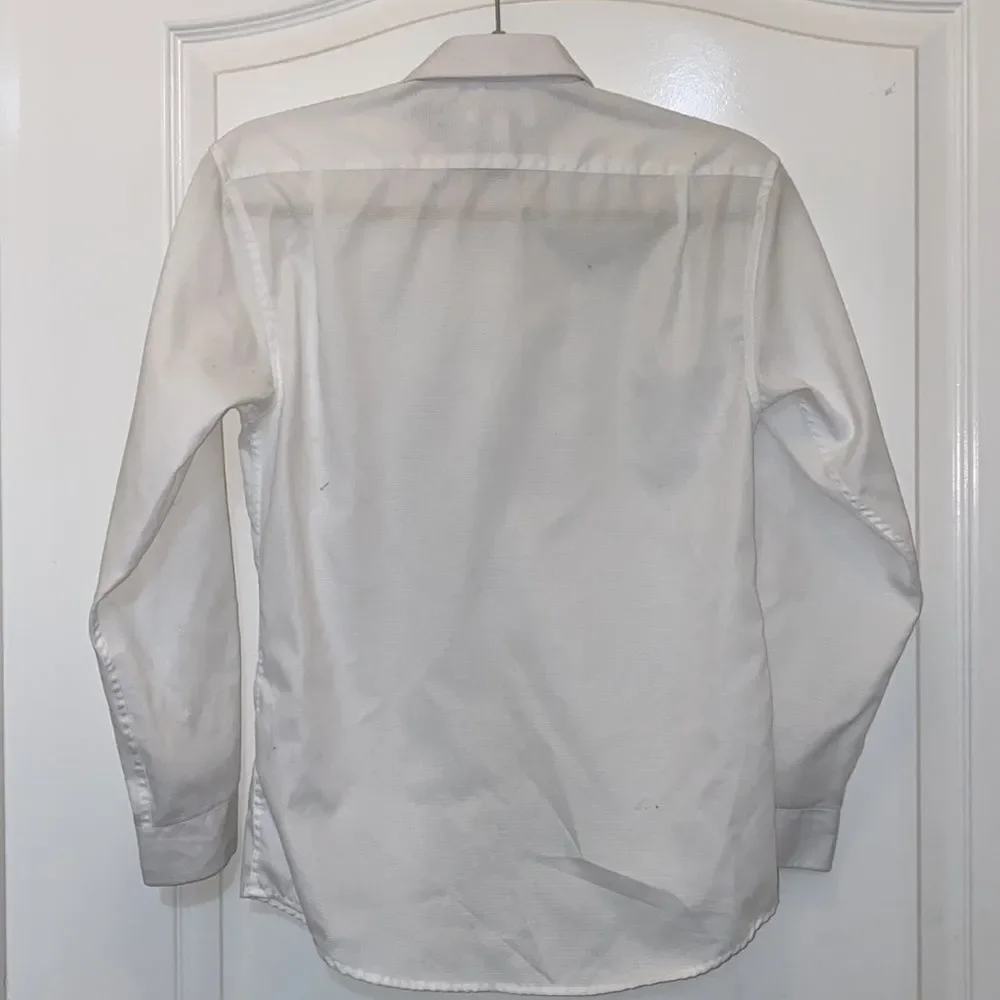 Shirt - Picture 2 of 4